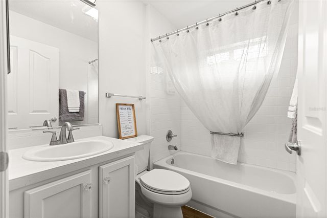 1134 SALIDO AVENUE, Lady Lake, FL 32159