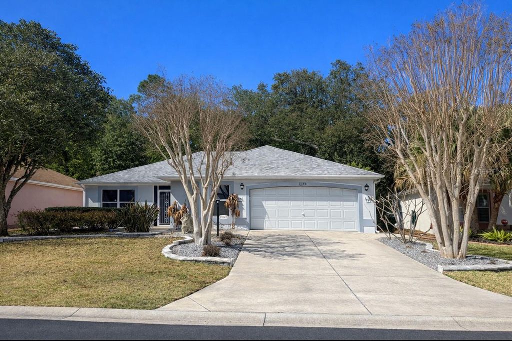 1134 SALIDO AVENUE, Lady Lake, FL 32159