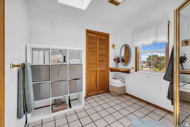 2554 W 6000 S, Roy, UT 84067