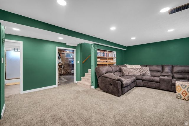 2554 W 6000 S, Roy, UT 84067