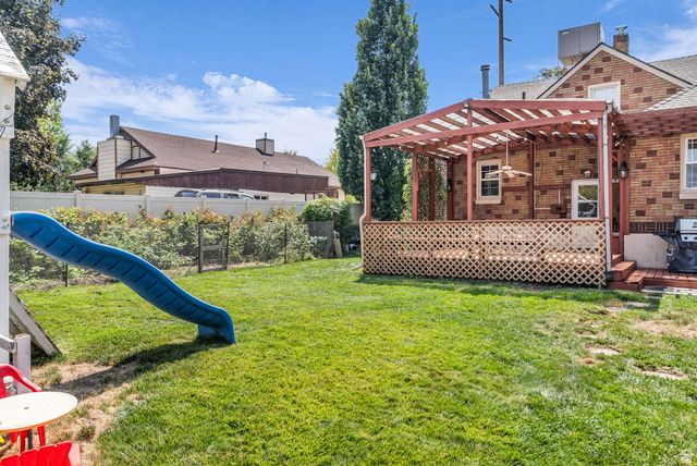 2554 W 6000 S, Roy, UT 84067