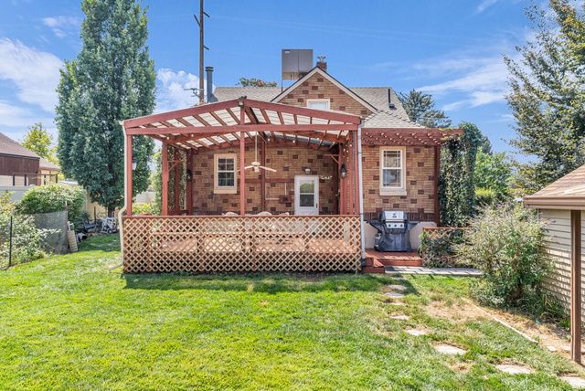 2554 W 6000 S, Roy, UT 84067