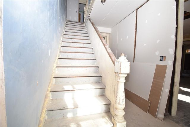 1308 N 11th Street, St Joseph, MO 64501