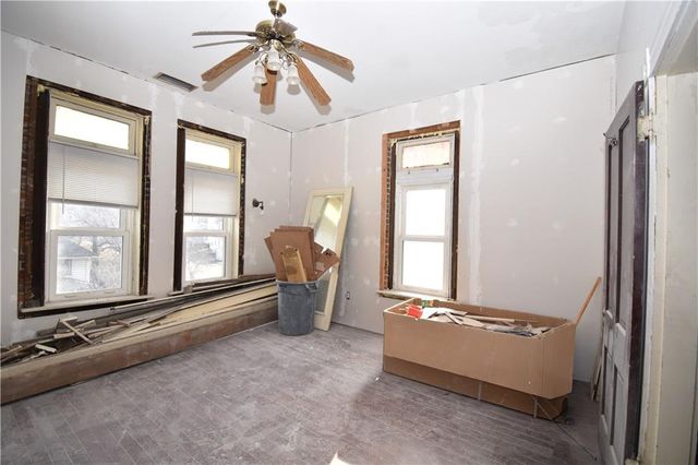 1308 N 11th Street, St Joseph, MO 64501