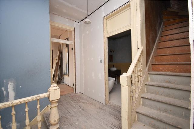 1308 N 11th Street, St Joseph, MO 64501