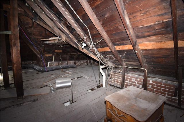 1308 N 11th Street, St Joseph, MO 64501