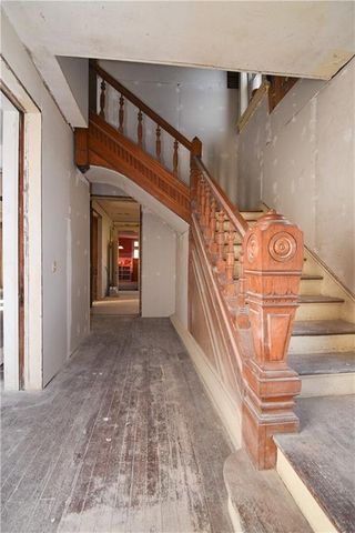 1308 N 11th Street, St Joseph, MO 64501