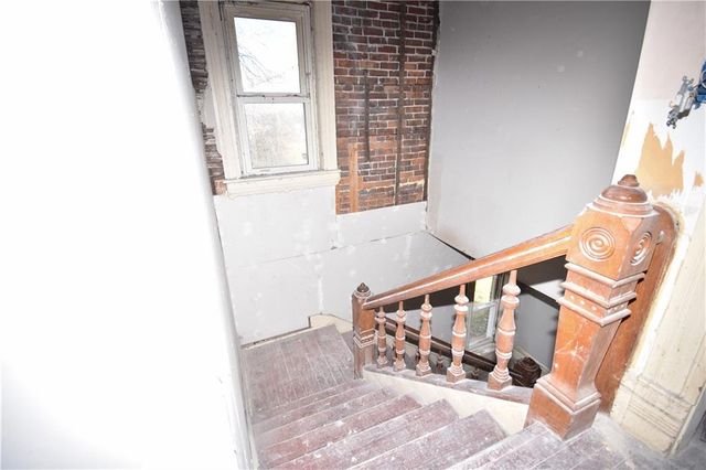 1308 N 11th Street, St Joseph, MO 64501