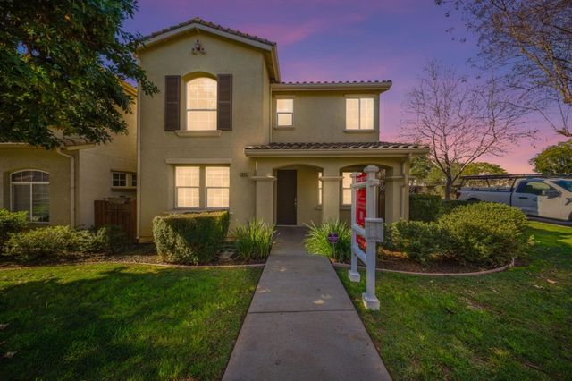 7942 English Oak Circle, Gilroy, CA 95020