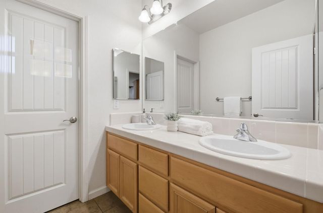 7942 English Oak Circle, Gilroy, CA 95020