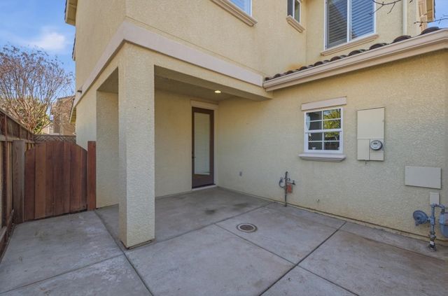 7942 English Oak Circle, Gilroy, CA 95020