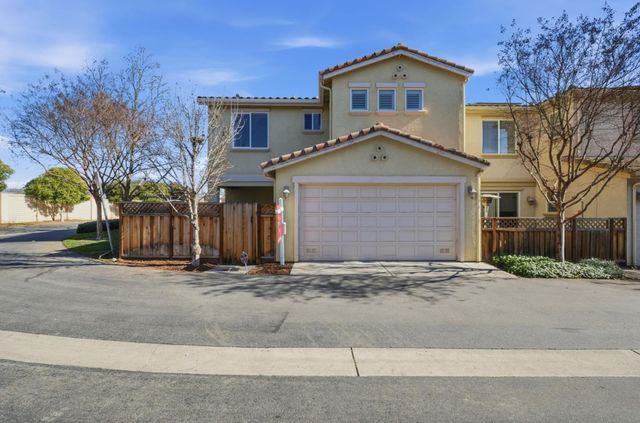 7942 English Oak Circle, Gilroy, CA 95020