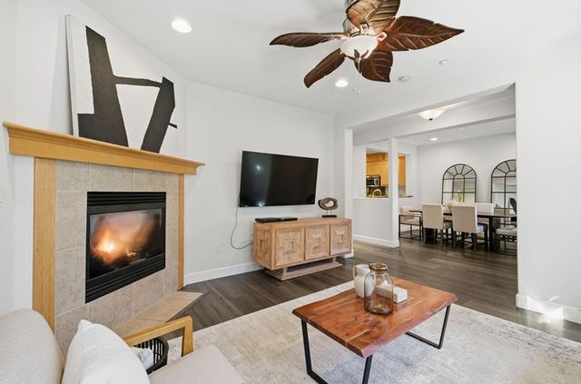 7942 English Oak Circle, Gilroy, CA 95020