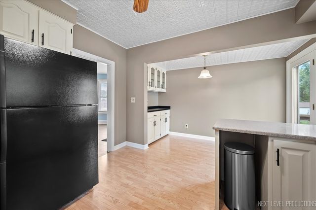 524 Walnut Street, Batavia, IL 60510