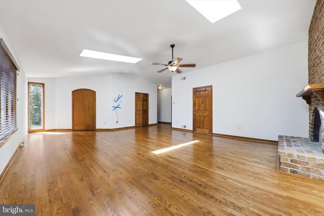 10322 OLD LIBERTY RD, Frederick, MD 21701