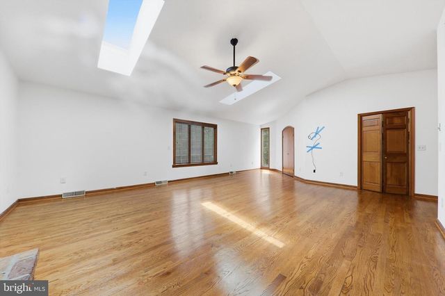 10322 OLD LIBERTY RD, Frederick, MD 21701
