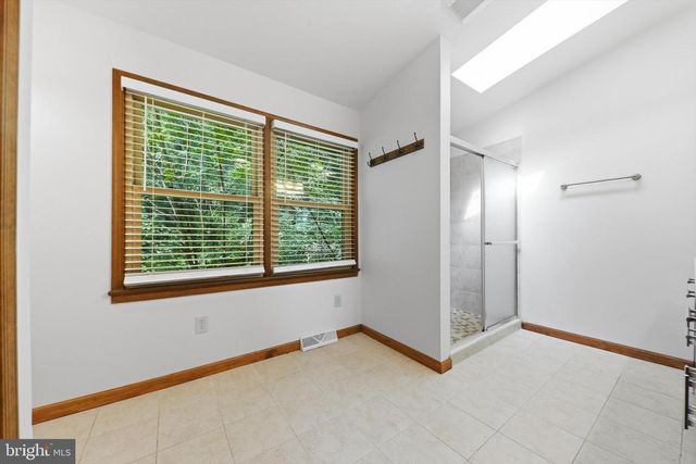 10322 OLD LIBERTY RD, Frederick, MD 21701