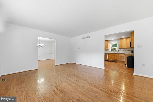 10322 OLD LIBERTY RD, Frederick, MD 21701