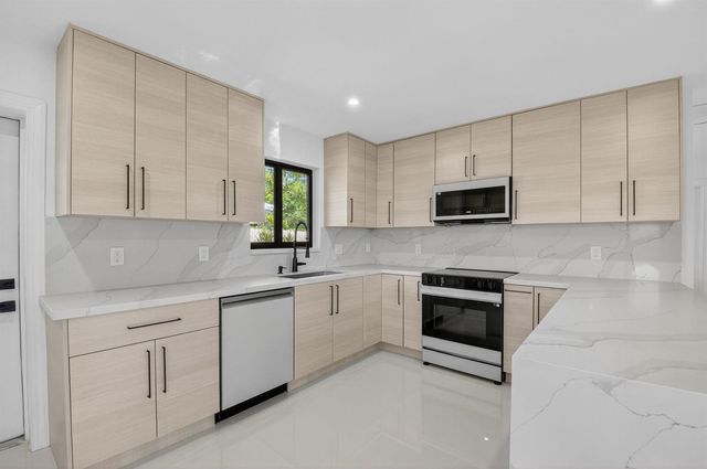 513 Lindell Boulevard, Delray Beach, FL 33444