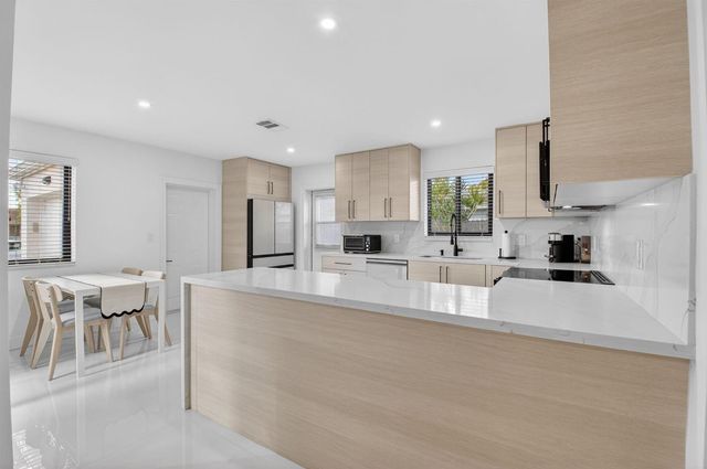 513 Lindell Boulevard, Delray Beach, FL 33444