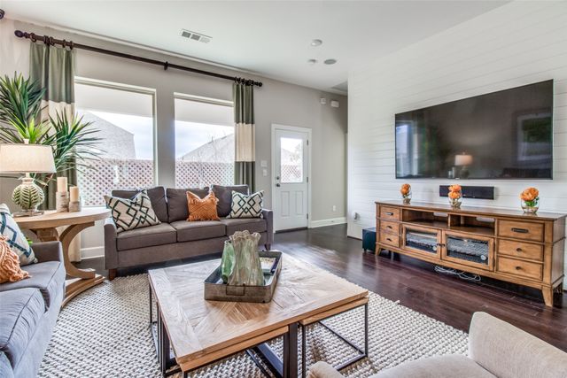 1605 Cedar Crest Drive, Forney, TX 75126