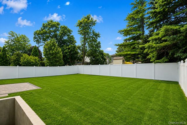 1222 Powell Avenue, North Merrick, NY 11566