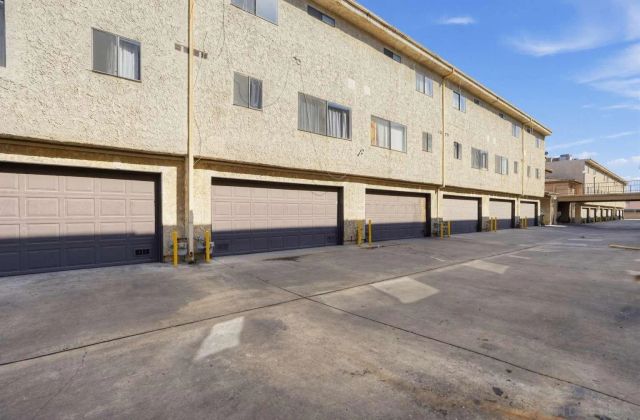 8750 Kester AVE 31, Panorama City, CA 91402