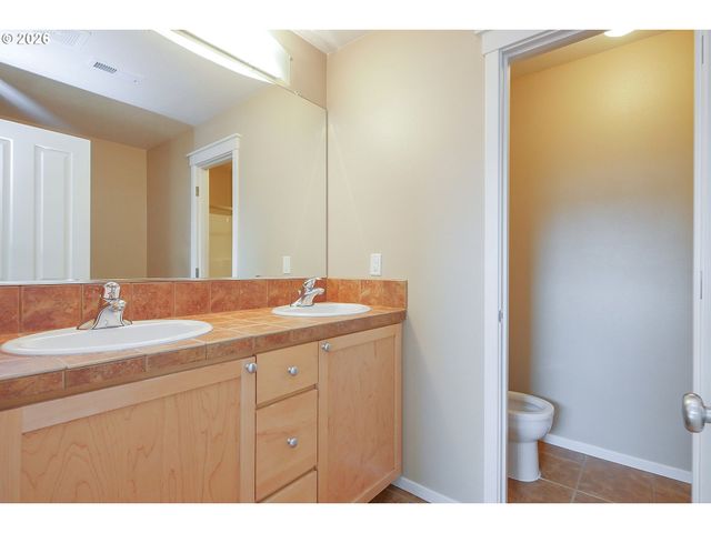 2414 Nw 168TH Pl, Beaverton, OR 97006