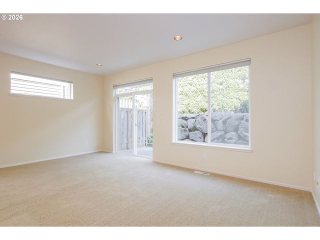 2414 Nw 168TH Pl, Beaverton, OR 97006