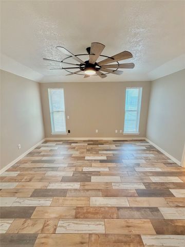 228 Prairie View Lane, Red Oak, TX 75154