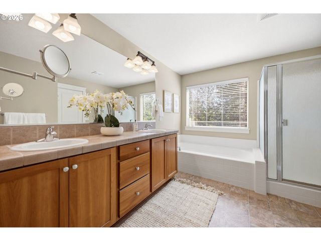 9111 Ne 84TH Ct, Vancouver, WA 98662