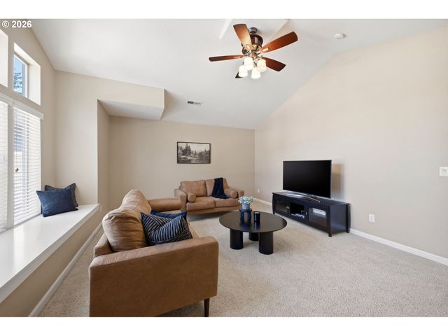 9111 Ne 84TH Ct, Vancouver, WA 98662
