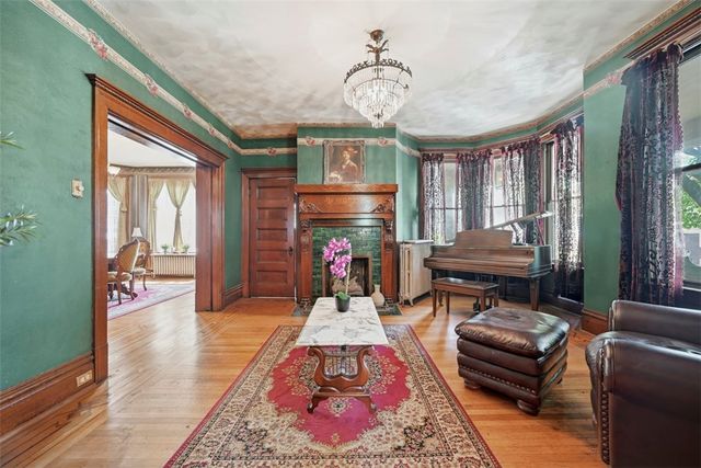 1101 Mcclure St, Munhall, PA 15120