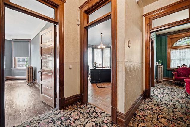 1101 Mcclure St, Munhall, PA 15120