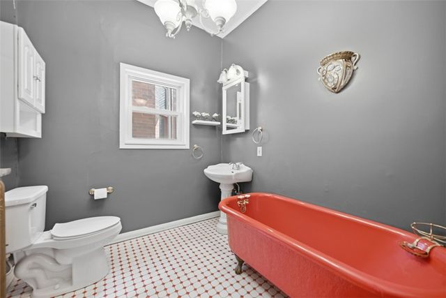 1101 Mcclure St, Munhall, PA 15120