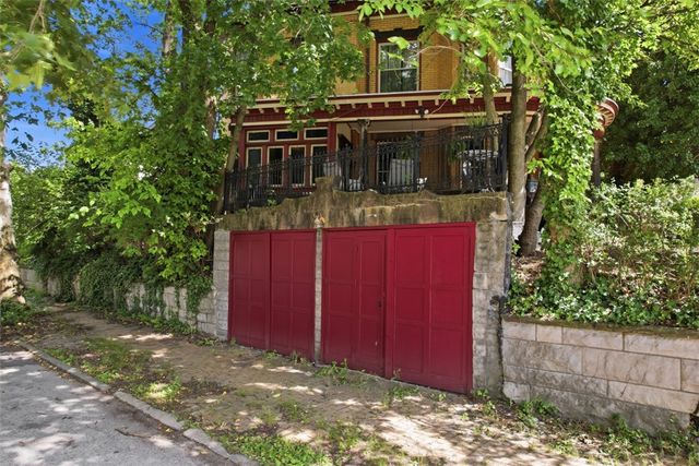 1101 Mcclure St, Munhall, PA 15120