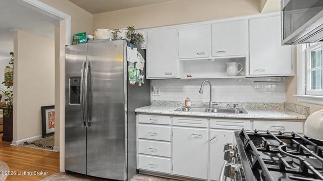 2714 Riedling Dr APT 4, Louisville, KY 40206