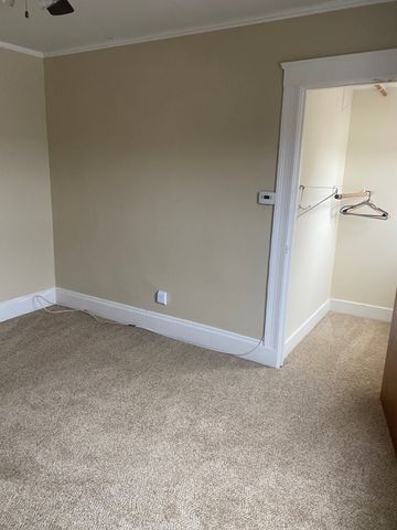19 Elm Park 2, Groveland, MA 01834