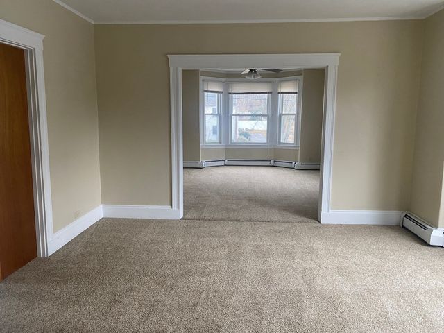 19 Elm Park 2, Groveland, MA 01834