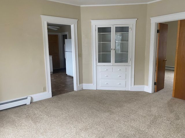 19 Elm Park 2, Groveland, MA 01834