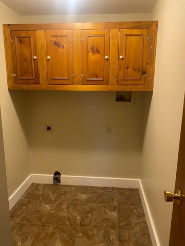 19 Elm Park 2, Groveland, MA 01834
