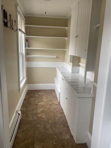 19 Elm Park 2, Groveland, MA 01834