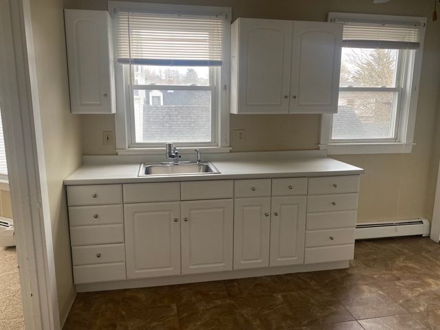 19 Elm Park 2, Groveland, MA 01834