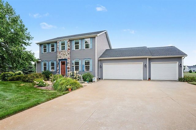 5948 Pollys Path, Berrien Springs, MI 49103