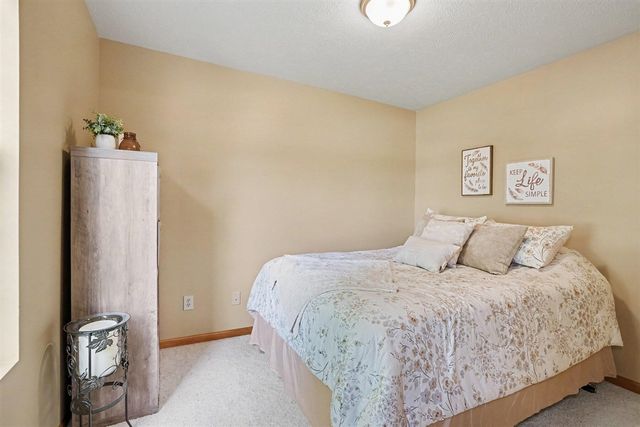 5948 Pollys Path, Berrien Springs, MI 49103