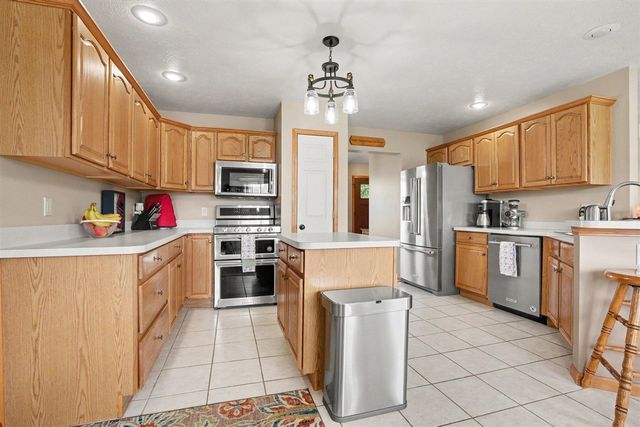 5948 Pollys Path, Berrien Springs, MI 49103