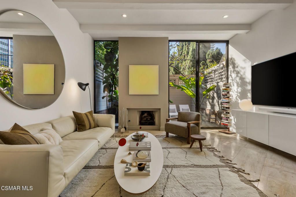 1033 Carol Drive 104, West Hollywood, CA 90069 — exterior