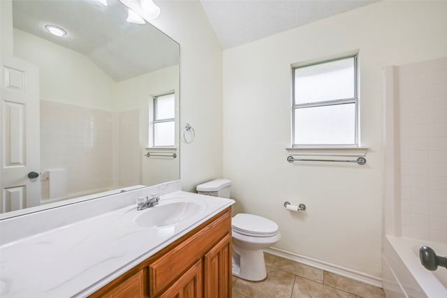 1136 Park Glen, Crowley, TX 76036