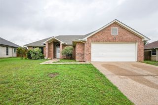1136 Park Glen, Crowley, TX 76036