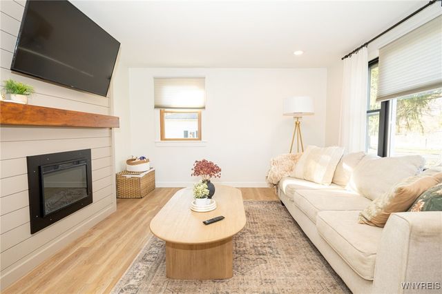 12387 Westwood Road, Alden, NY 14004